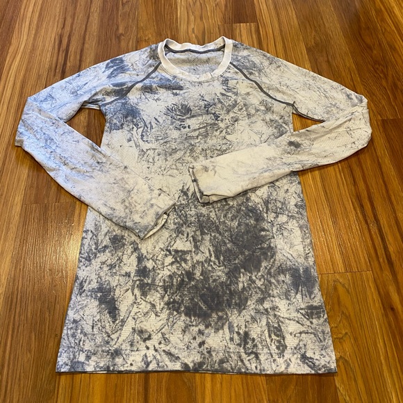 NEW LULULEMON SWIFTLY TECH TIE DYE LONGSLEEVE💙 - Picture 6 of 14